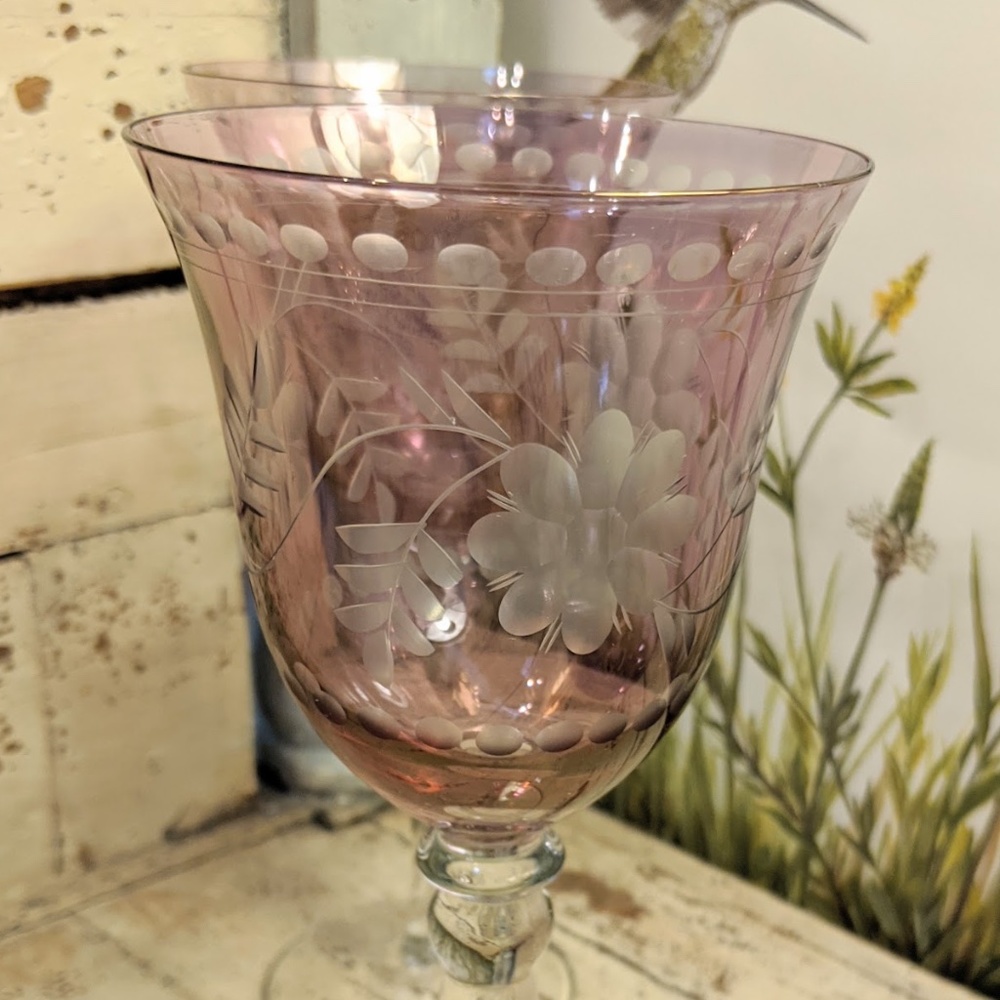 SOLD -- Set 4 Purple Wine Glass Drink ware - Picture 1 of 9